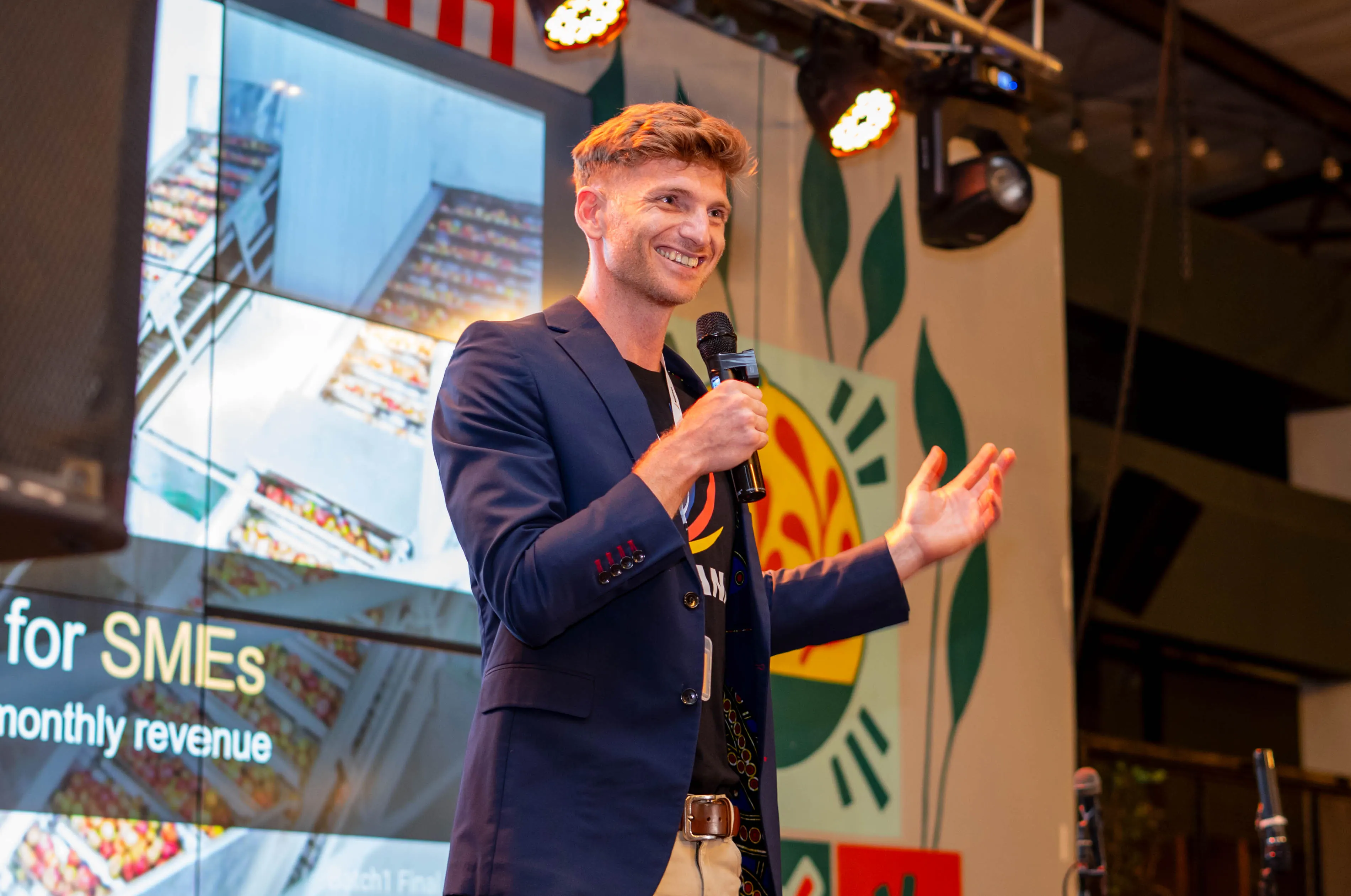 Speaker at the Kuzana event